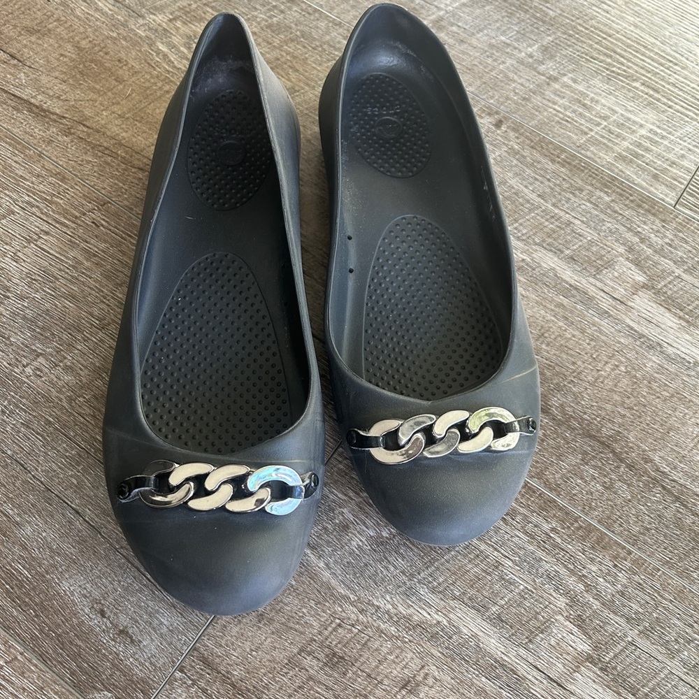 Croc Black Flats with Chain Detail